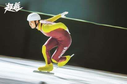 就是这么快！贺希宁反击顶开威尔逊强硬上篮 深圳回应11-0反超！