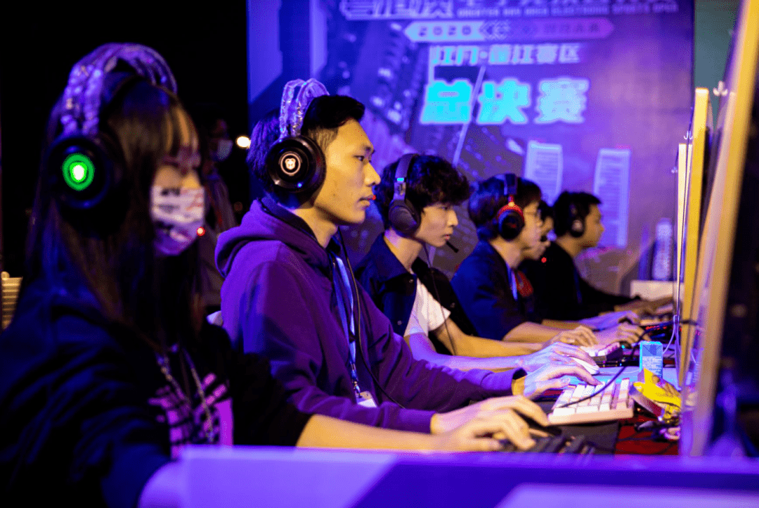 还是拼搏不 还是拼搏不